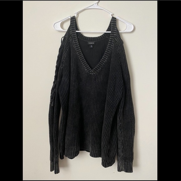 Torrid | Heather Gray Lace-Up Sleeve Sweater - Picture 2 of 6